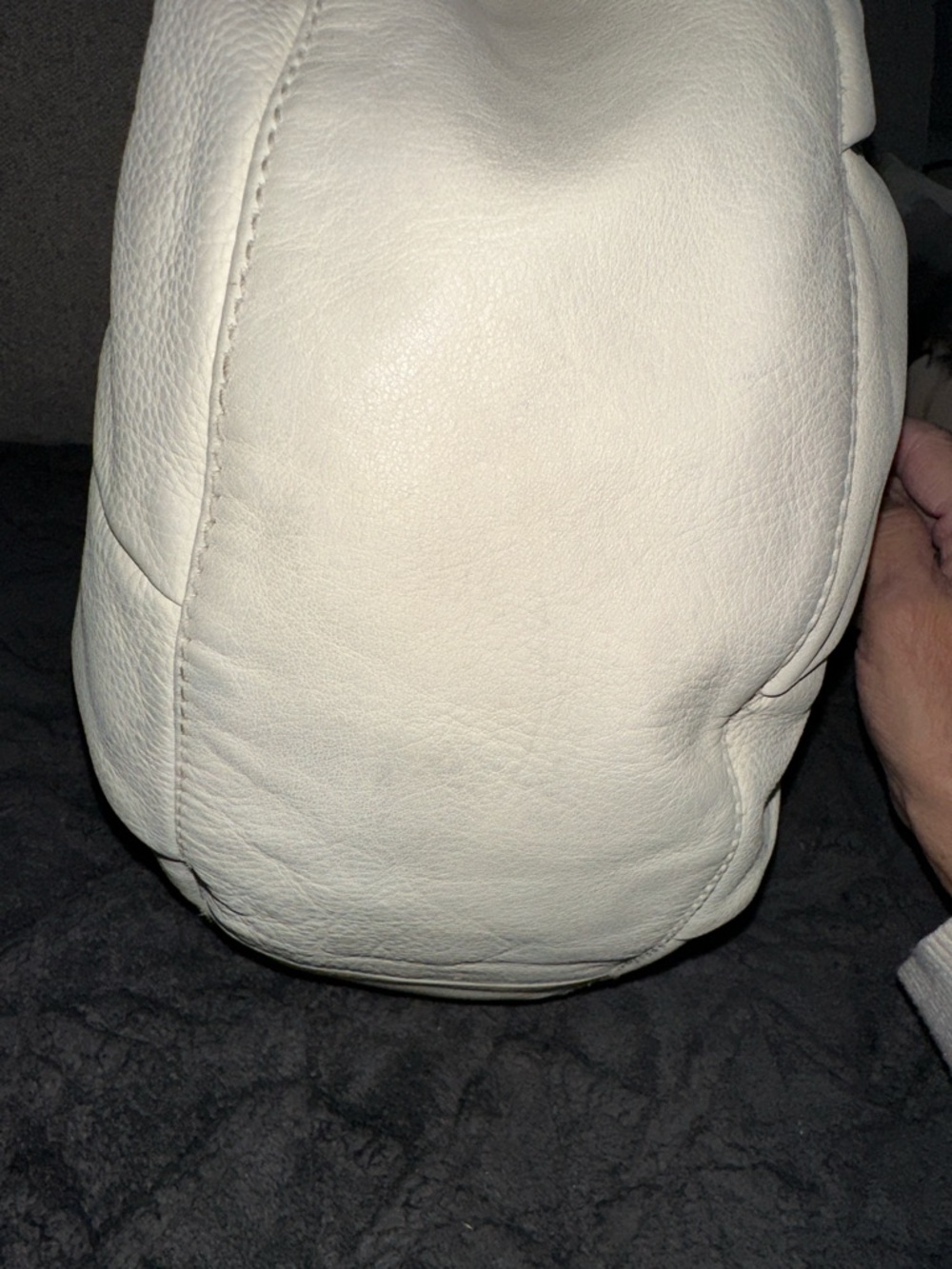 Gucci Soft Leather Hobo Bag in Light Gray - Picture 5 of 14